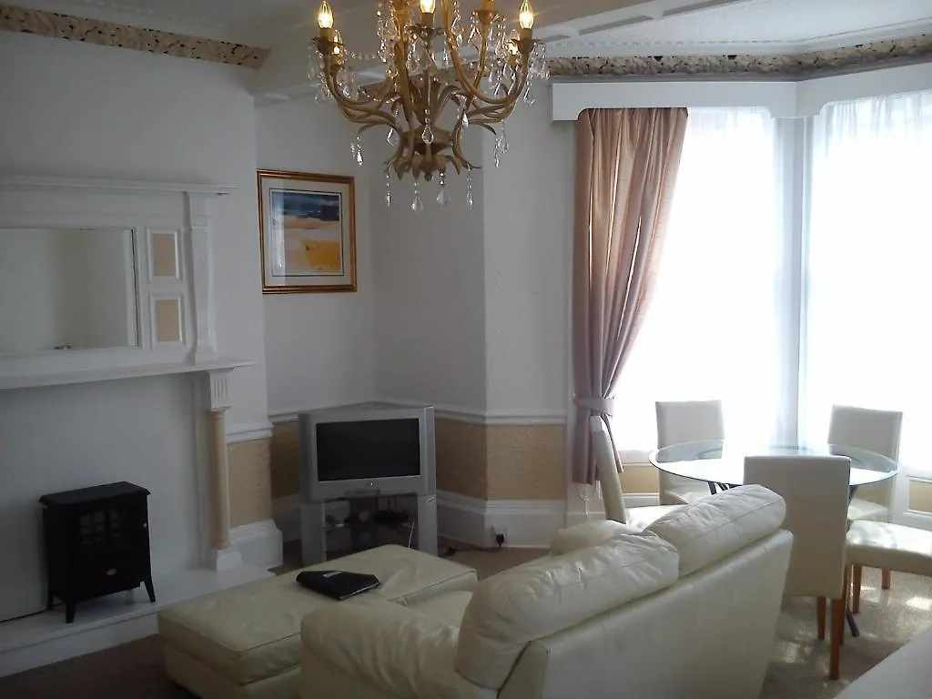 Ambassador Rooms 斯卡伯勒