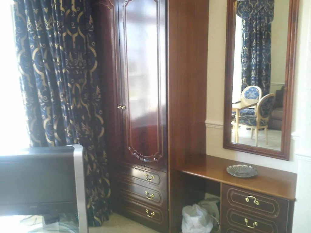 Ambassador Rooms 斯卡伯勒
